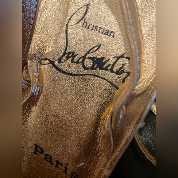 SALE Christian Louboutin Rose Gold Heels - Picture 4 of 16